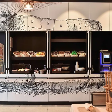 מלון Ibis Styles 3*