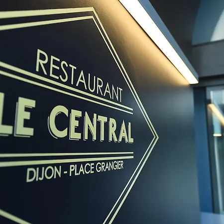 이비스 스타일스 센트럴 디종